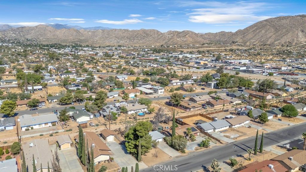 Image 13 of property listing at 7448 Church, Yucca Valley, CA 92284