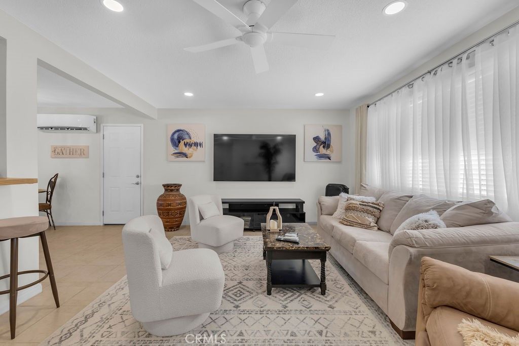 Image 21 of property listing at 7448 Church, Yucca Valley, CA 92284