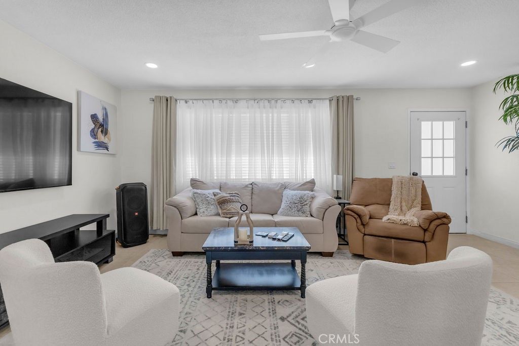 Image 23 of property listing at 7448 Church, Yucca Valley, CA 92284