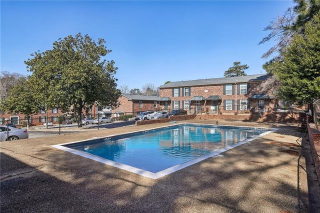 5544 Kingsport NE Drive 25, Atlanta, GA 30342