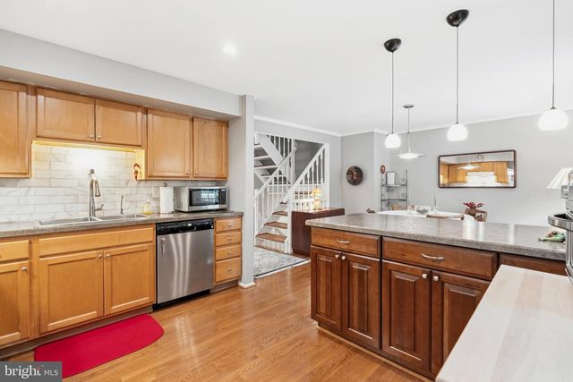 2303 MIDDLE CREEK LN, Reston, VA 20191