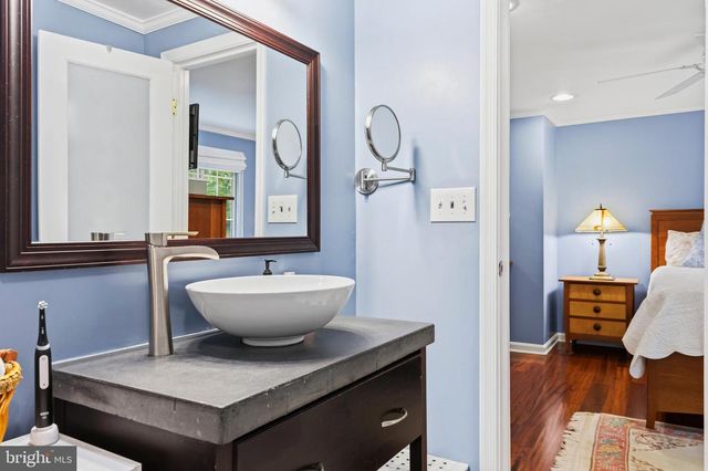 2303 MIDDLE CREEK LN, Reston, VA 20191