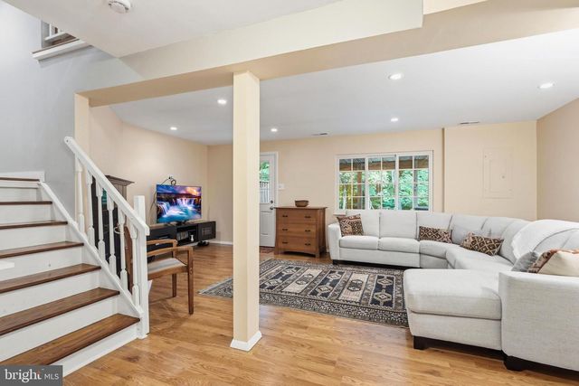 2303 MIDDLE CREEK LN, Reston, VA 20191