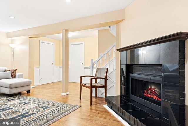 2303 MIDDLE CREEK LN, Reston, VA 20191