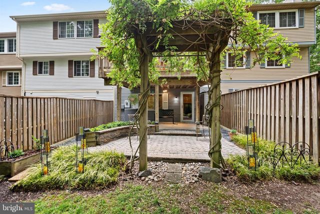 2303 MIDDLE CREEK LN, Reston, VA 20191
