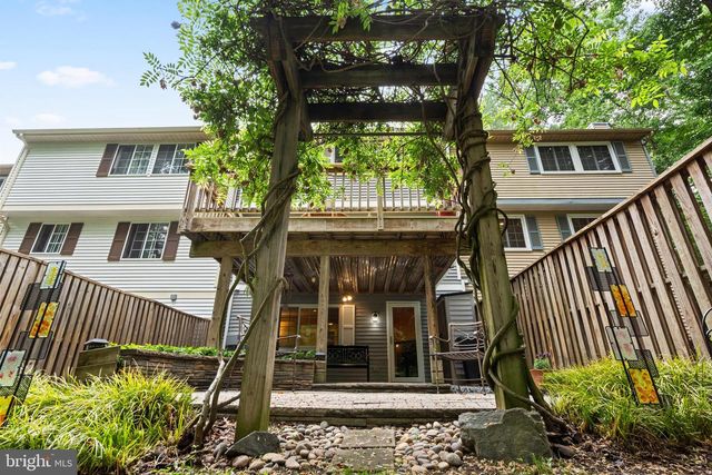 2303 MIDDLE CREEK LN, Reston, VA 20191
