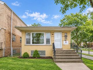 155 W 81st Street, Chicago, IL 60620