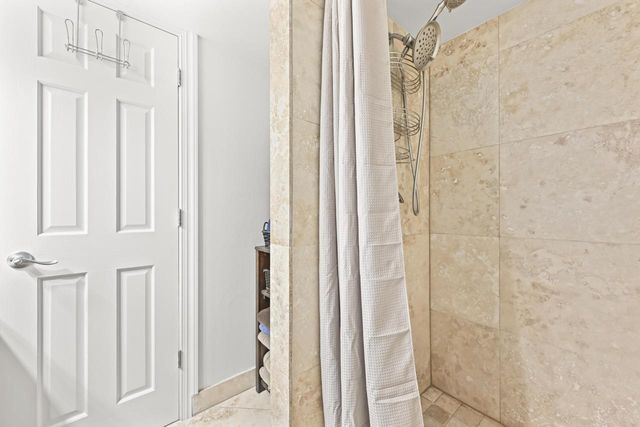 S74W17426 Lake DRIVE, Muskego, WI 53150