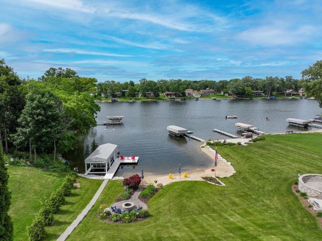 S74W17426 Lake DRIVE, Muskego, WI 53150