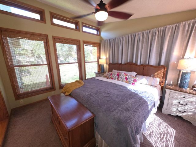 445 6th Street SW, Plainview, MN 55964