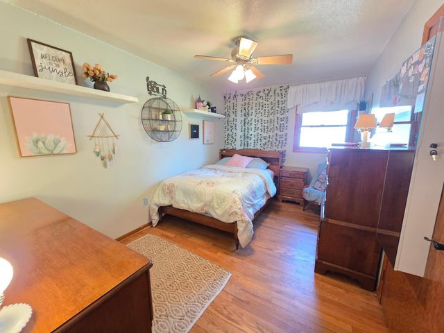 445 6th Street SW, Plainview, MN 55964