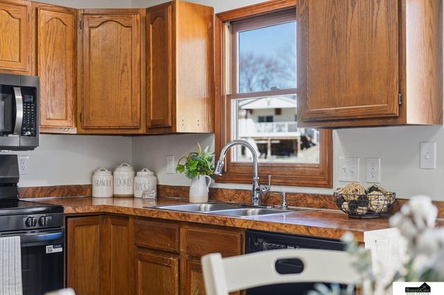 1720 Fairfield Street, Lincoln, NE 68521