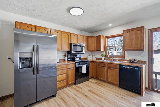 1720 Fairfield Street, Lincoln, NE 68521