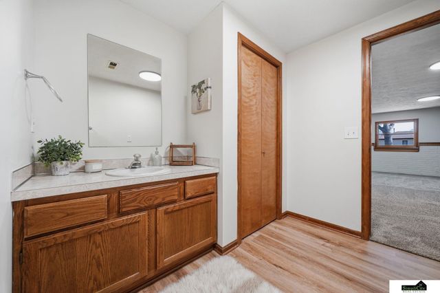 1720 Fairfield Street, Lincoln, NE 68521