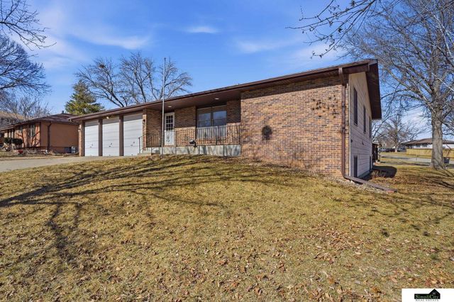 1720 Fairfield Street, Lincoln, NE 68521