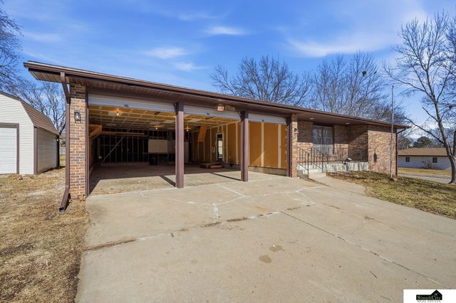 1720 Fairfield Street, Lincoln, NE 68521