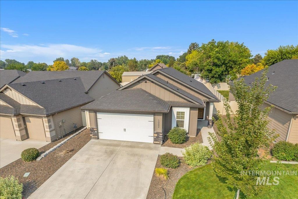 5002 S Lava Springs Loop, Nampa, ID 83686 photo 3
