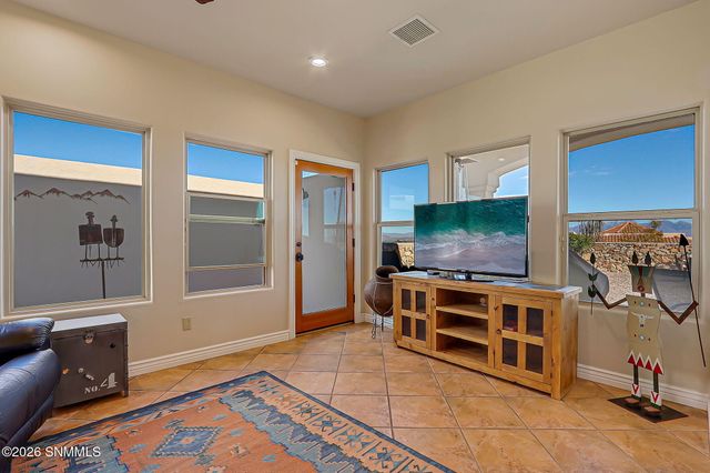 1216 Titania Court, Las Cruces, NM 88007
