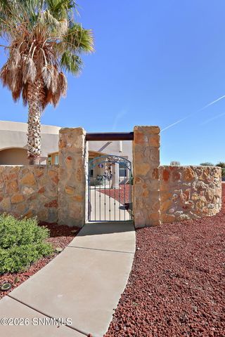 1216 Titania Court, Las Cruces, NM 88007