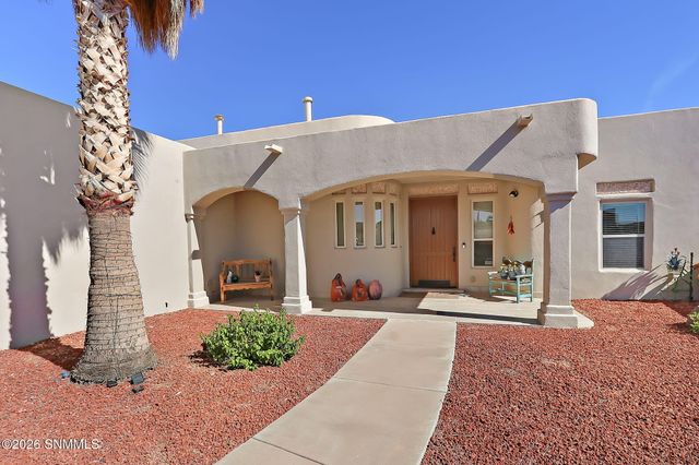 1216 Titania Court, Las Cruces, NM 88007