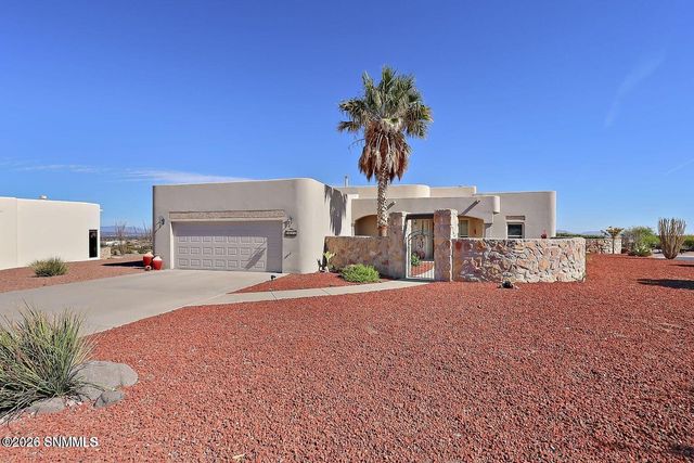 1216 Titania Court, Las Cruces, NM 88007