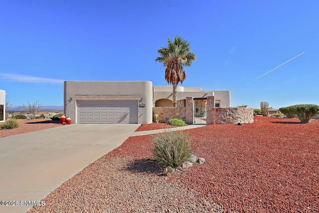 1216 Titania Court, Las Cruces, NM 88007