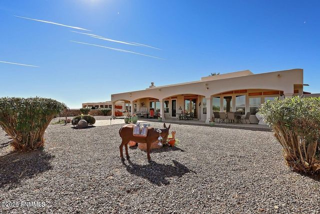 1216 Titania Court, Las Cruces, NM 88007