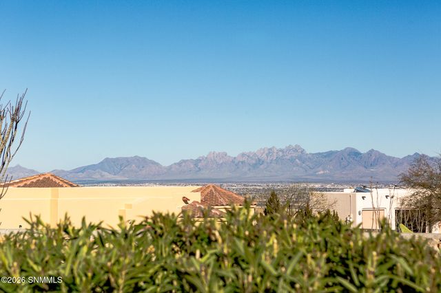 1216 Titania Court, Las Cruces, NM 88007