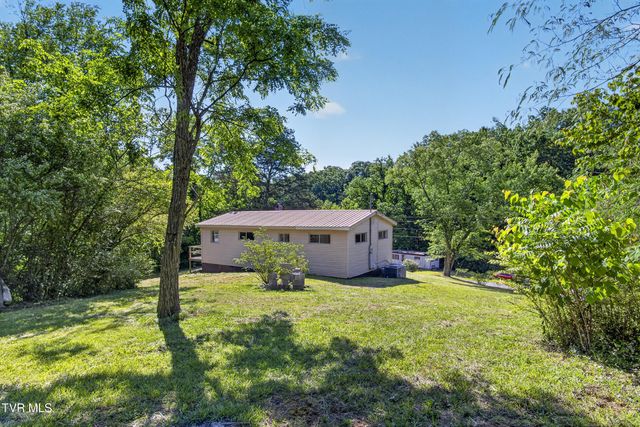 2400 Westwood Road, Mohawk, TN 37810