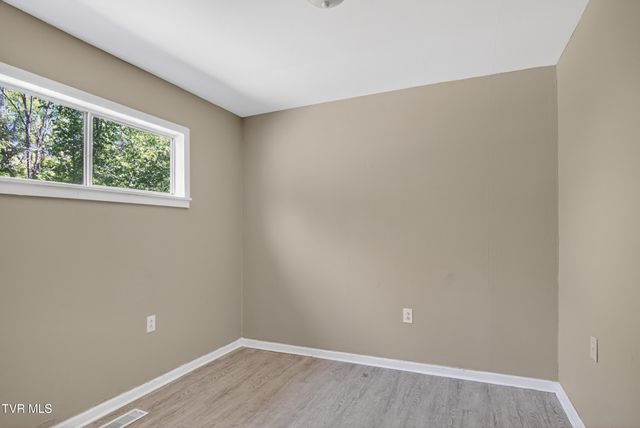 2400 Westwood Road, Mohawk, TN 37810