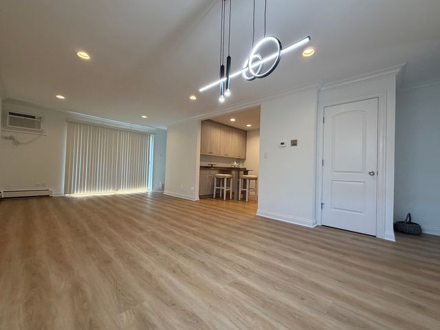 5 Echo Court 12, Vernon Hills, IL 60061