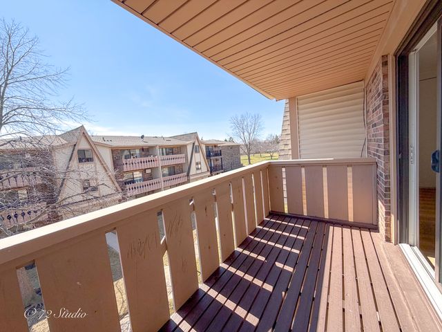 5 Echo Court 12, Vernon Hills, IL 60061