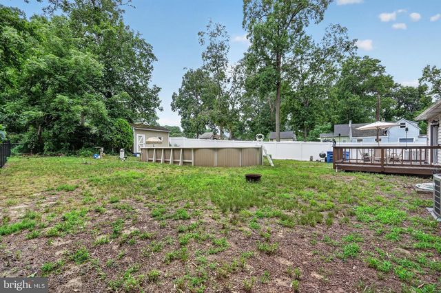 2206 WALNUT AVE, Hainesport, NJ 08036