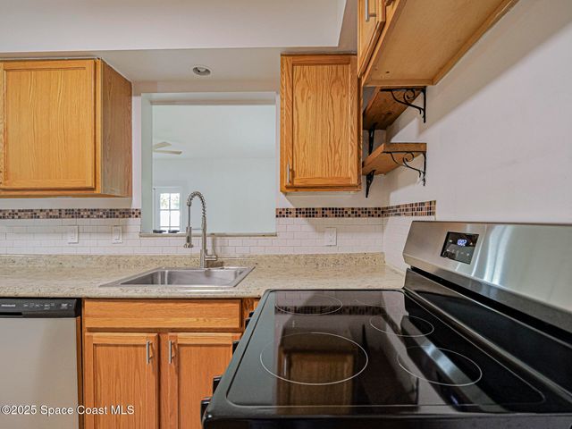 612 Bayharbor Terrace, Sebastian, FL 32958