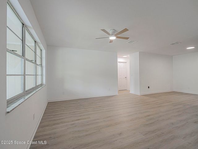 612 Bayharbor Terrace, Sebastian, FL 32958