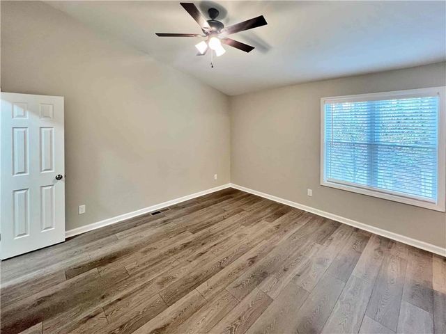 3573 Kennesaw Station Drive NW, Kennesaw, GA 30144