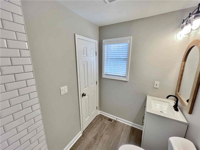 3573 Kennesaw Station Drive NW, Kennesaw, GA 30144