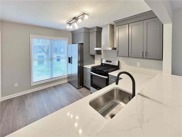 3573 Kennesaw Station Drive NW, Kennesaw, GA 30144