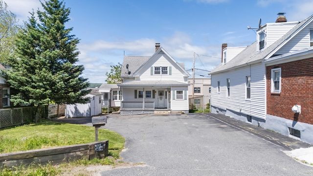 11 Shale St, Worcester, MA 01604