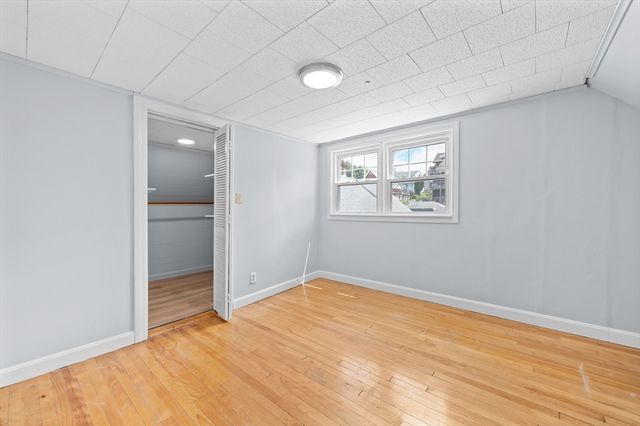 11 Shale St, Worcester, MA 01604