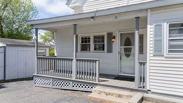 11 Shale St, Worcester, MA 01604