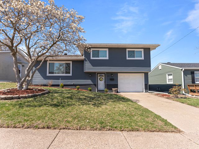 2628 N Gayman Avenue, Davenport, IA 52804