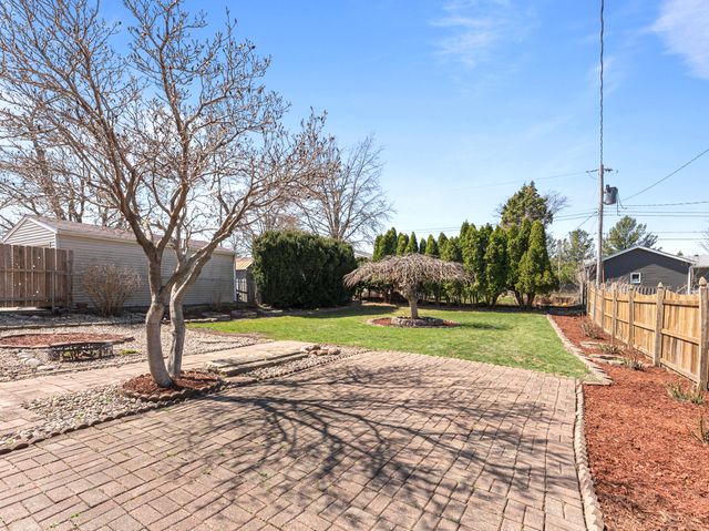 2628 N Gayman Avenue, Davenport, IA 52804