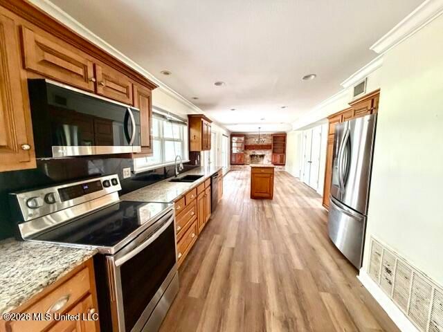 825 Warren Street, Pascagoula, MS 39567