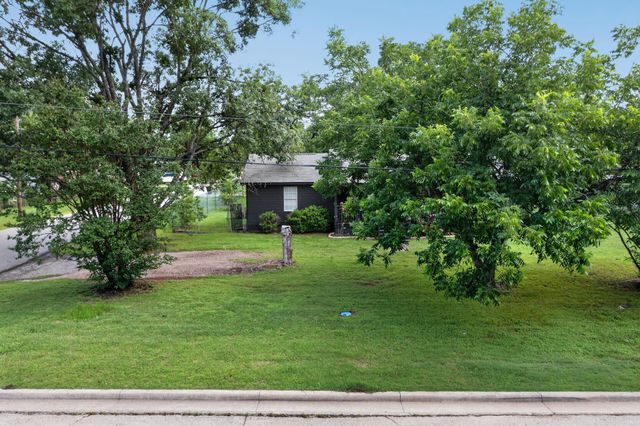 701 E Brin Street, Terrell, TX 75160