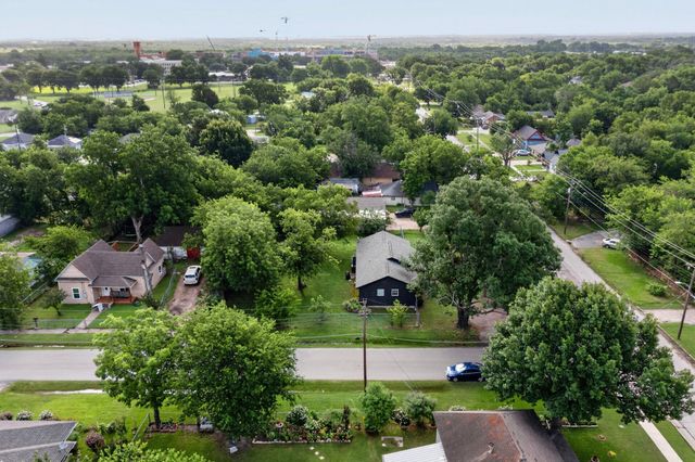 701 E Brin Street, Terrell, TX 75160