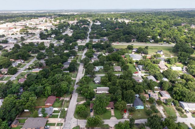 701 E Brin Street, Terrell, TX 75160
