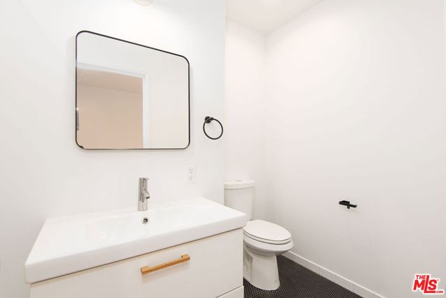 3700 W Sunset Boulevard 3, Los Angeles, CA 90026