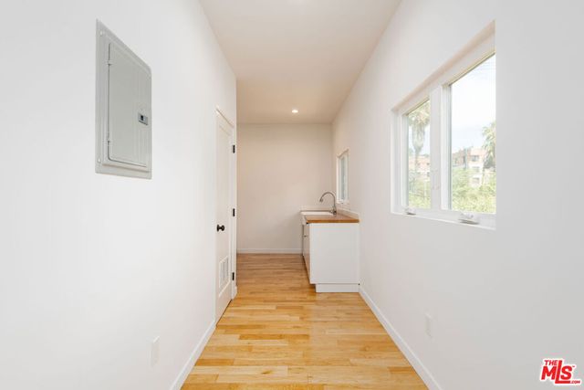 3700 W Sunset Boulevard 3, Los Angeles, CA 90026