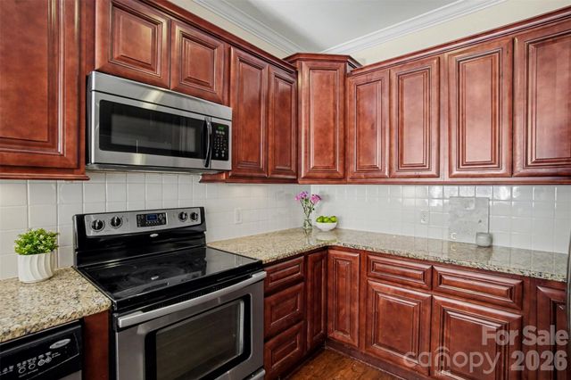 6605 Central Pacific Avenue, Charlotte, NC 28210